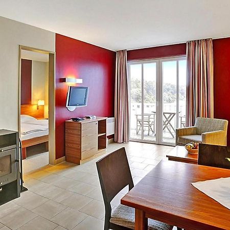 Resort Dorfhotel Boltenhagen Boltenhagen Esterno foto